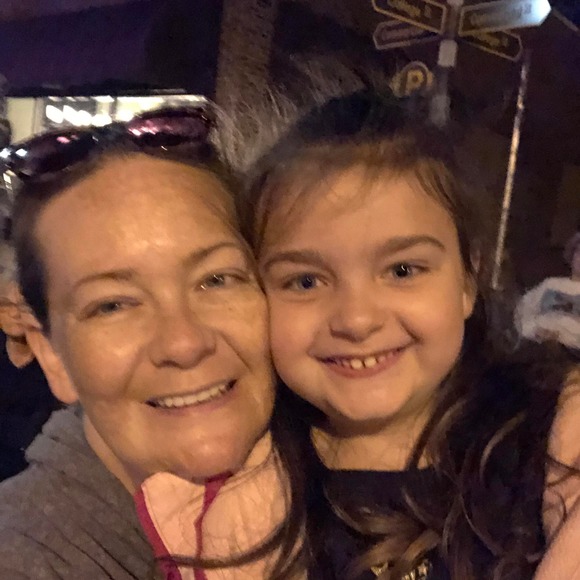 Meet your Posher, Jana - Picture 1 of 1